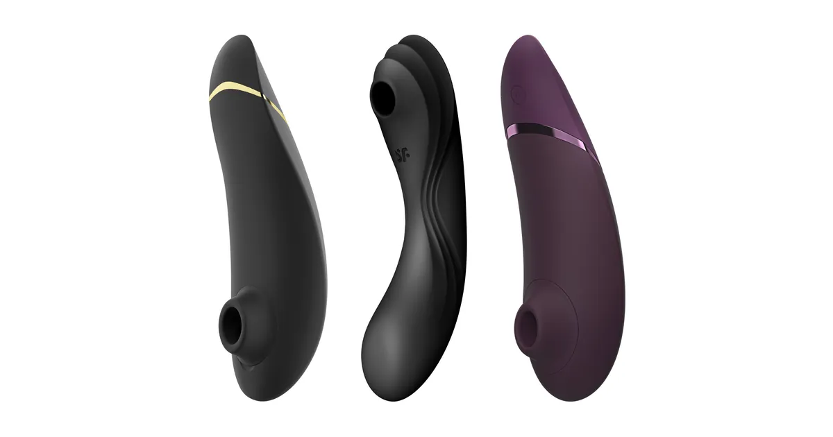Jämförelse klitorisstimulatorer: Womanizer Premium 2, Satisfyer Curvy Trinity 4 och Womanizer Next i produktfoton